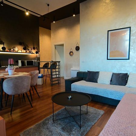 Stylish Two Bedroom House With Private Pool Tirana Chambre photo