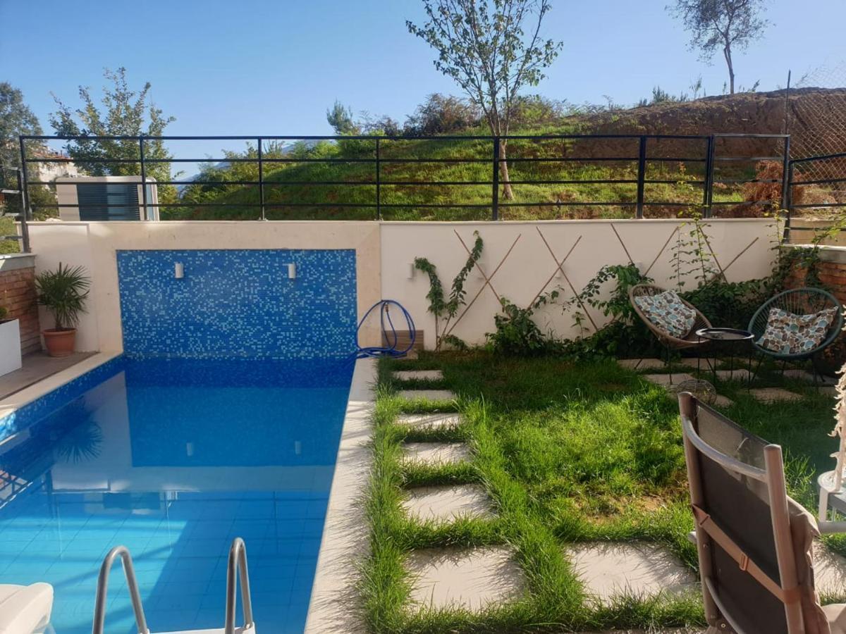 Stylish Two Bedroom House With Private Pool Tirana Extérieur photo