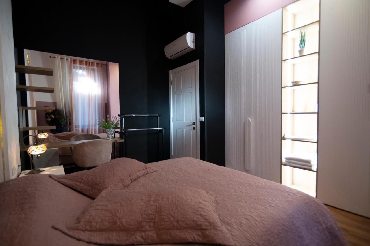 Stylish Two Bedroom House With Private Pool Tirana Extérieur photo