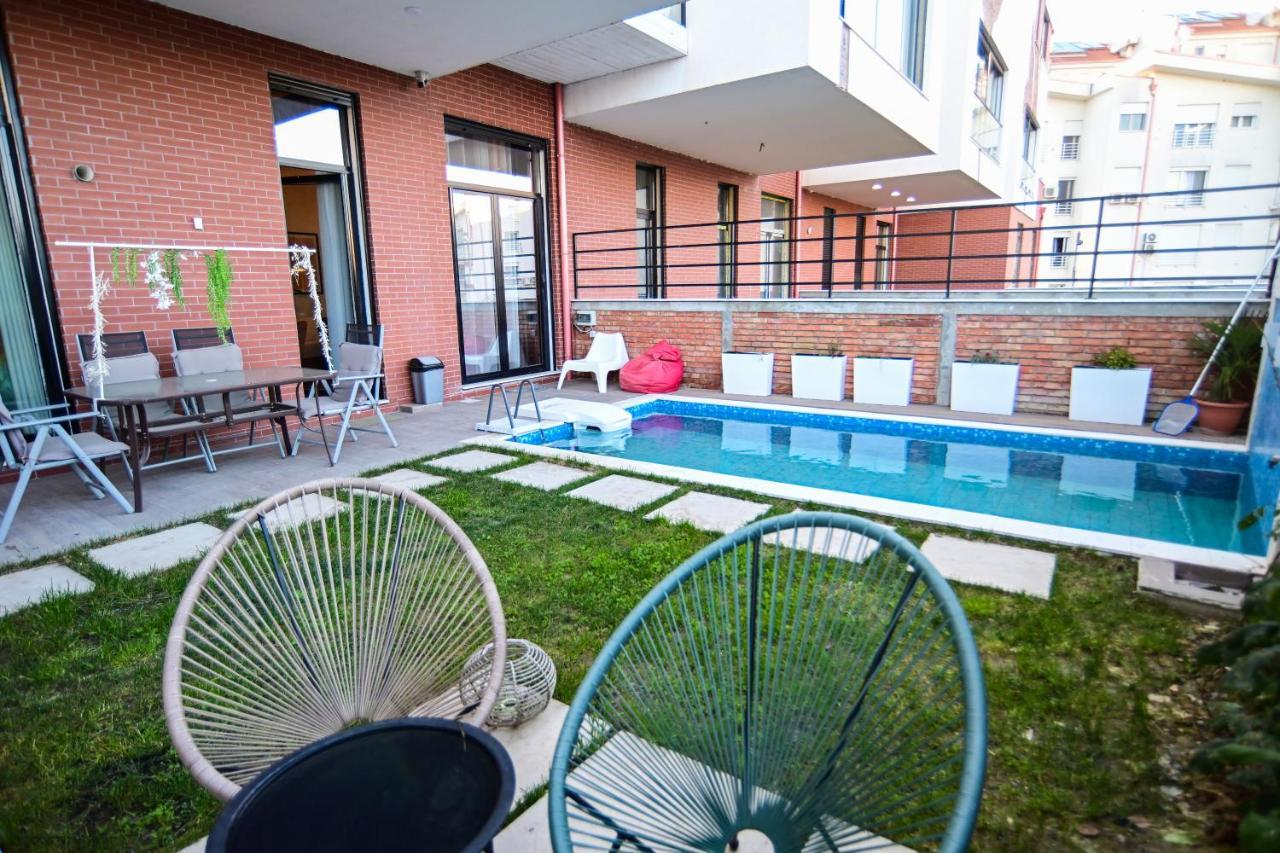 Stylish Two Bedroom House With Private Pool Tirana Extérieur photo