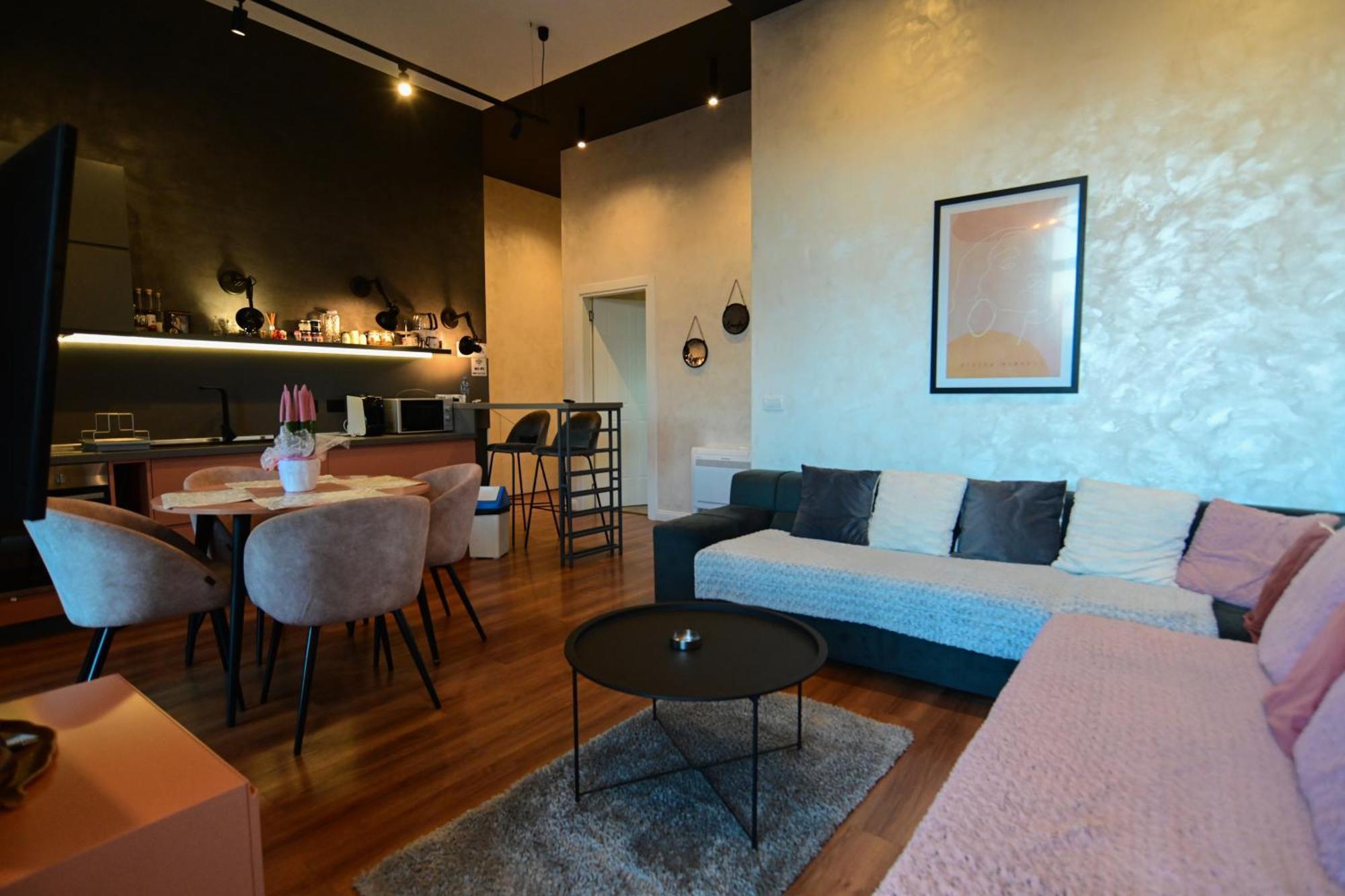 Stylish Two Bedroom House With Private Pool Tirana Chambre photo